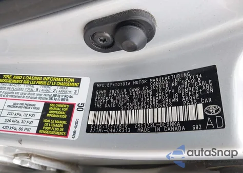 2014 Toyota Corolla Le z USA, uszkodzony, nr VIN 2T1BURHEXEC105403